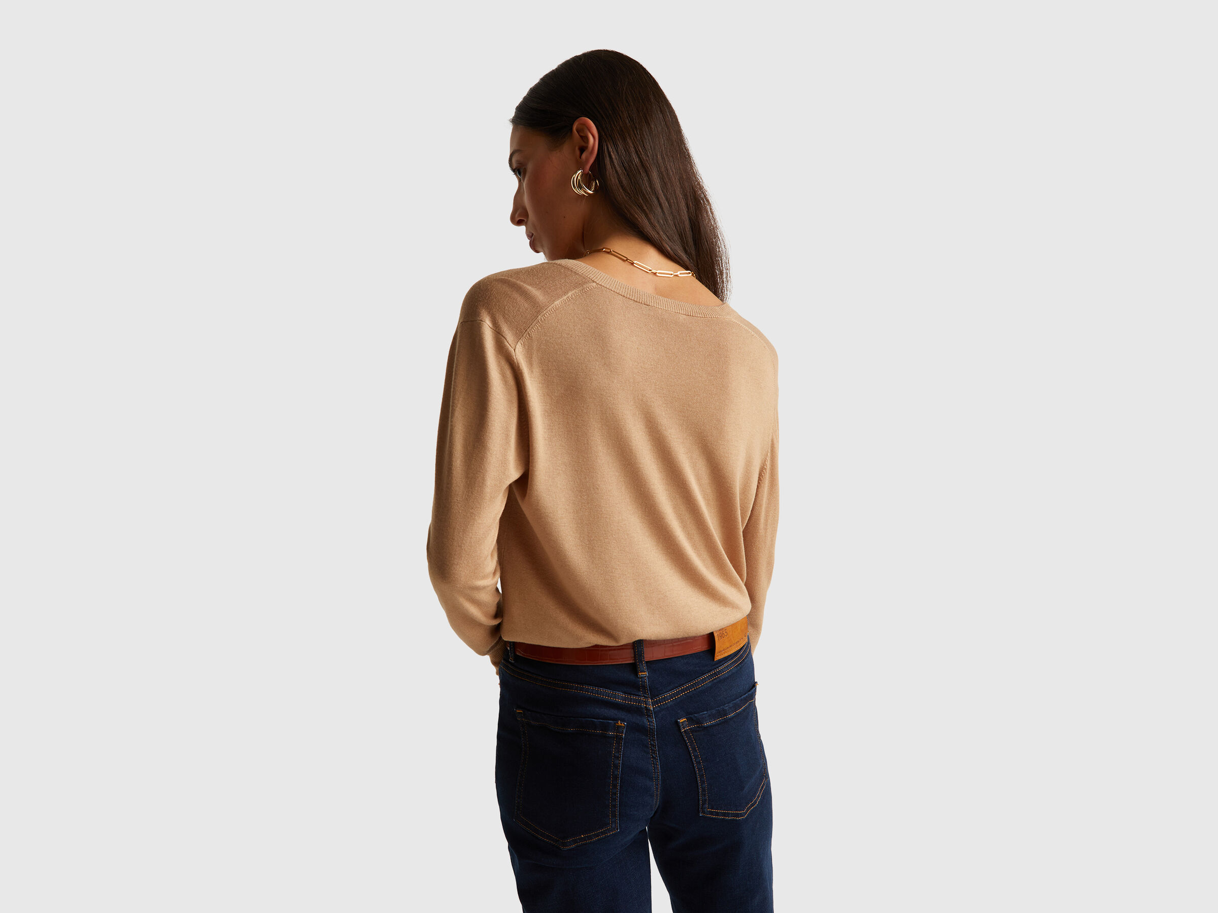 V NECK SWEATER L/S Women image number 2